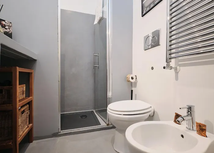 Vatican Charming Retreat By Ndp Rent